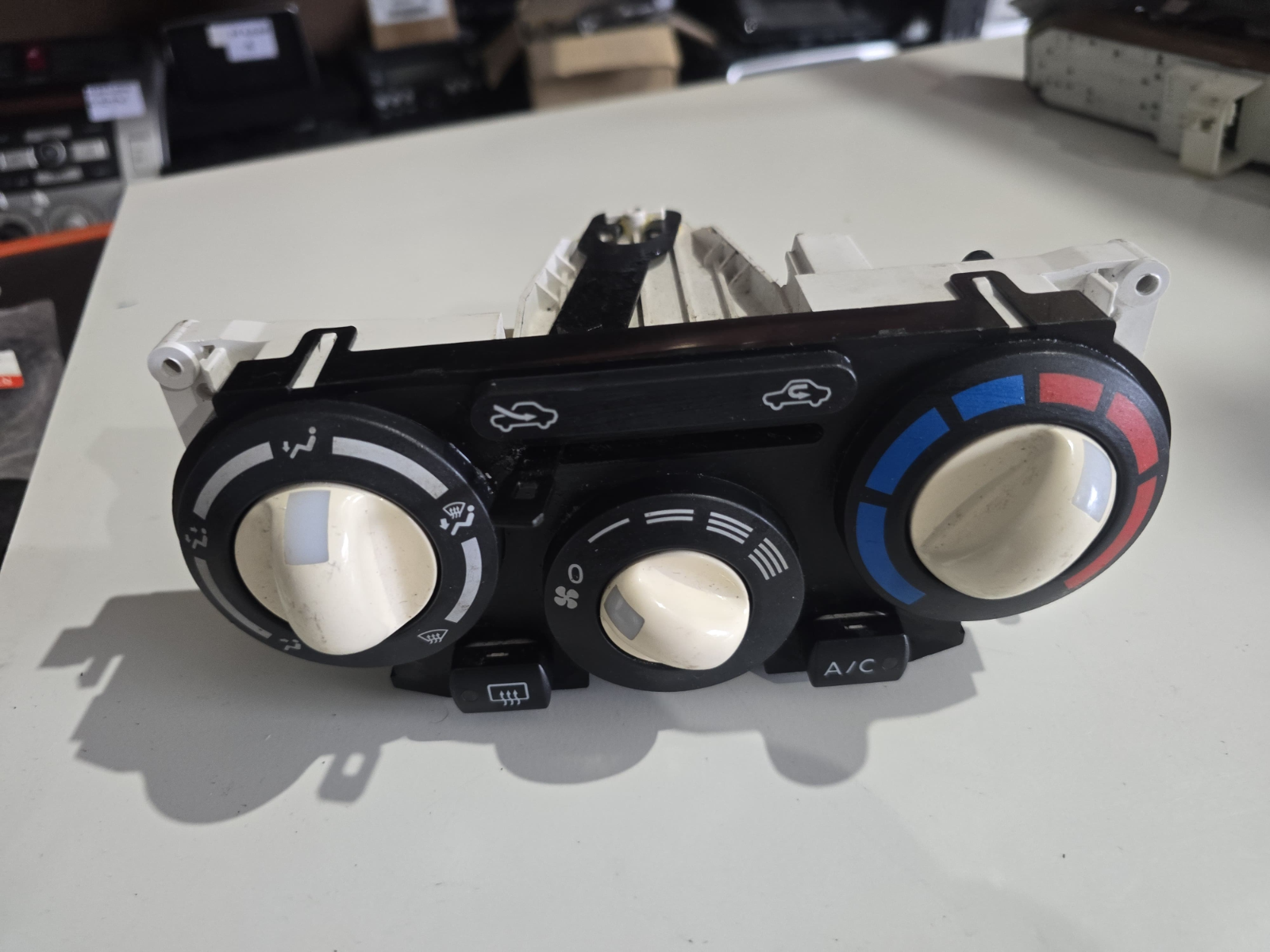 OEM NISSAN Micra III (K12) AC HEATER CLIMATE CONTROL SWITCH PANEL| Melbourne and Sydney