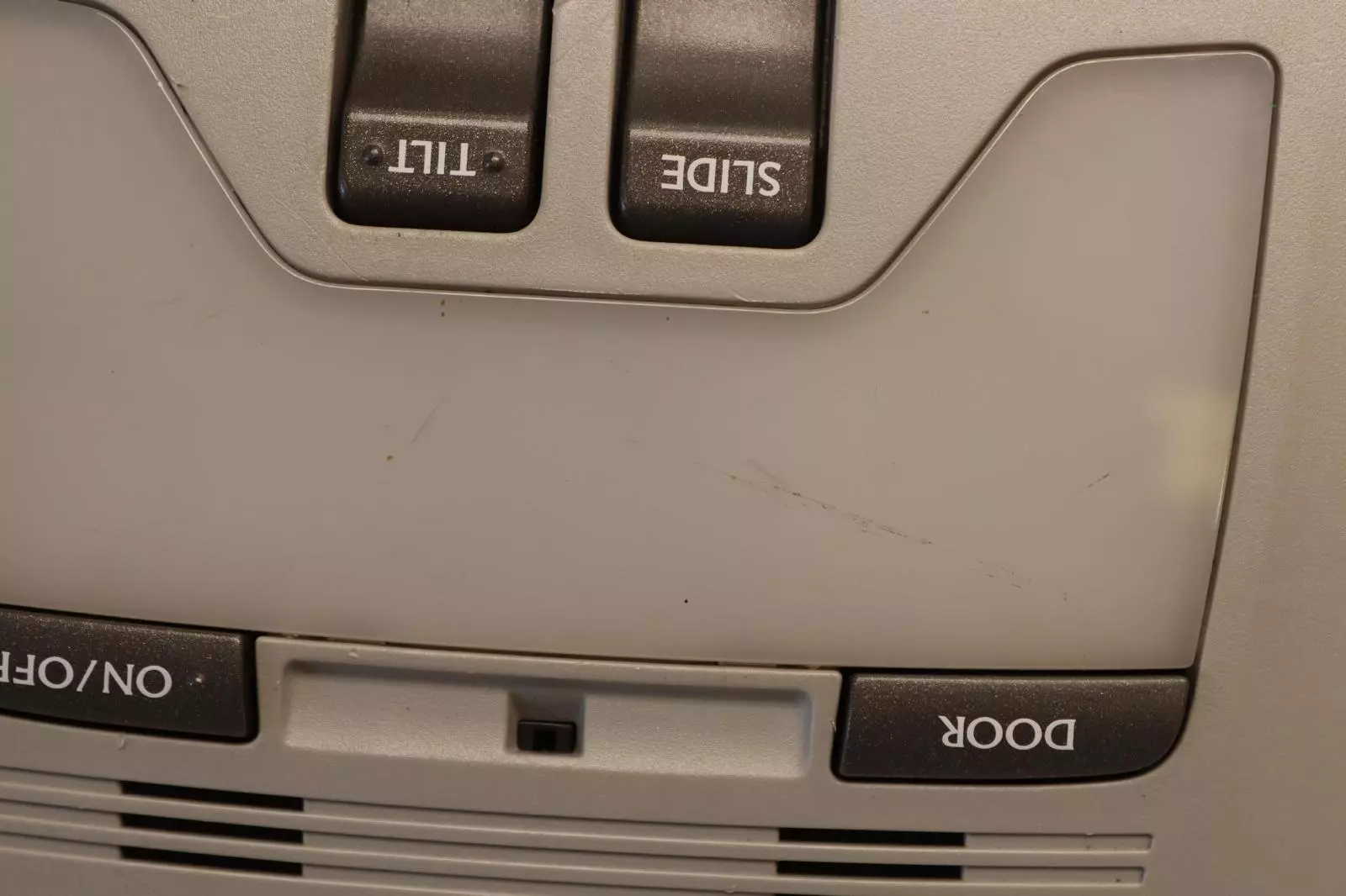 USED OEM LEXUS IS250/ IS250C,GSE20R OVERHEAD CONSOLE SUNROOF SWITCH DOME LIGHT| Melbourne and Sydney