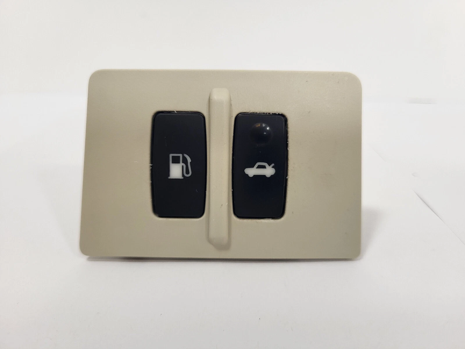 OEM LEXUS IS250 IS350 2007-2012,FUEL FILLER DOOR & TRUNK LID OPEN RELEASE SWITCH| Melbourne and Sydney
