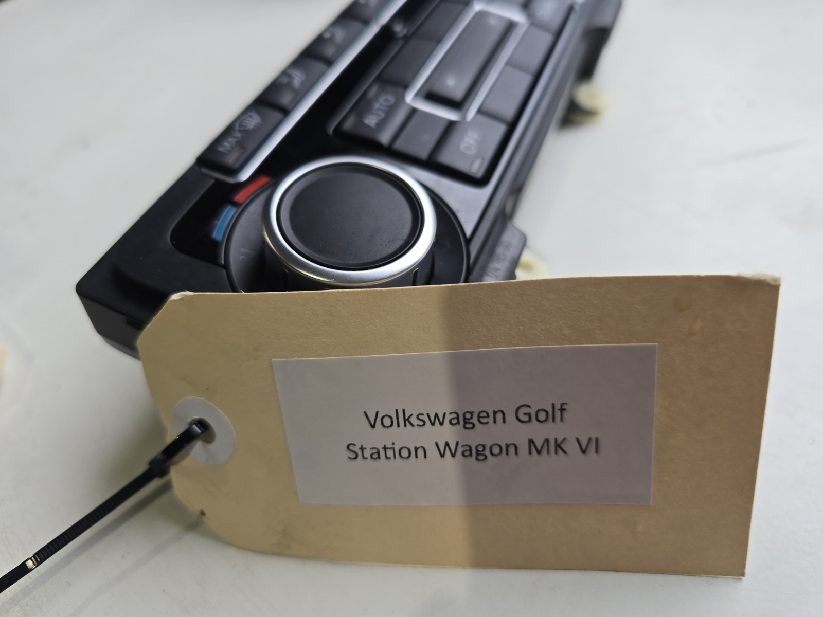 OEM Volkswagen Golf Station Wagon MK VI AC Heater Climate Temperature Control| Melbourne and Sydney
