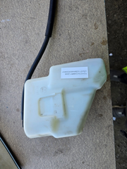TOYOTA CAMRY/AURION 2006-2011 OEM WASHER BOTTLE| Melbourne and Sydney