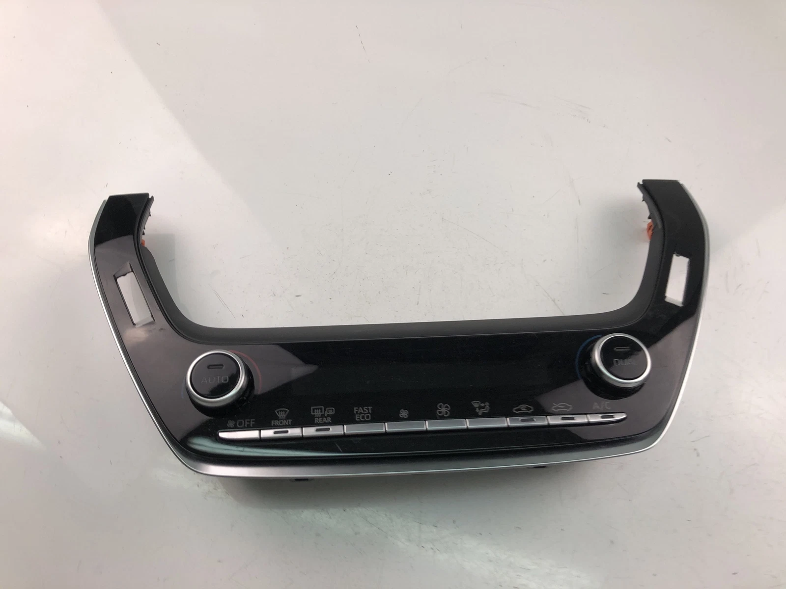 Q1051 TOYOTA Corolla Hatchback Climate Control Unit 55900-02E10| Melbourne and Sydney