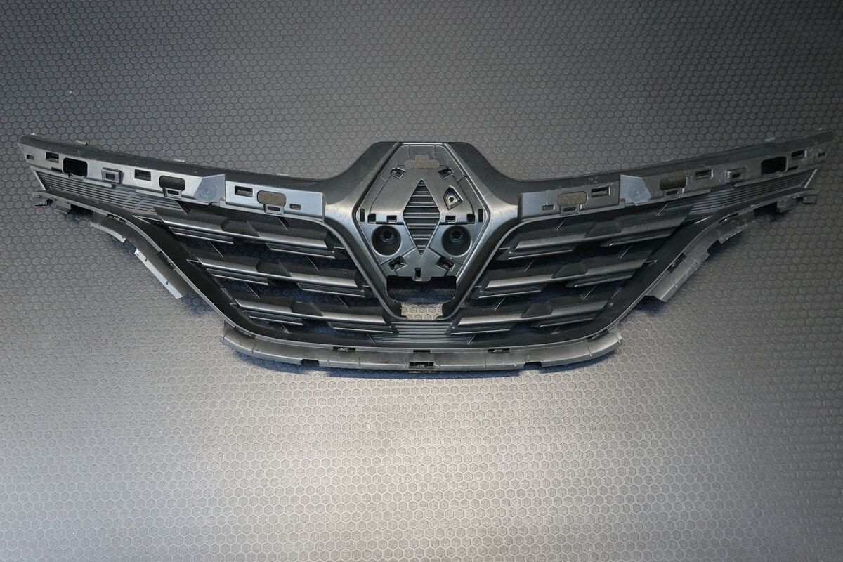 Used Renault Captur 2013-2018 Upper Grille| Melbourne and Sydney