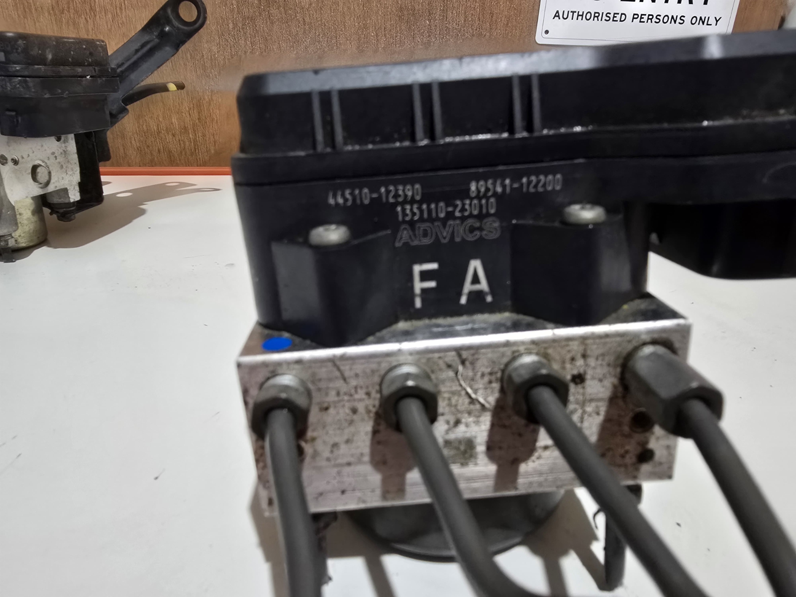 OEM 2007-2012 TOYOTA COROLLA ABS PUMP & CONTROLLER ECU 44510-12390 89541-12200| Melbourne and Sydney