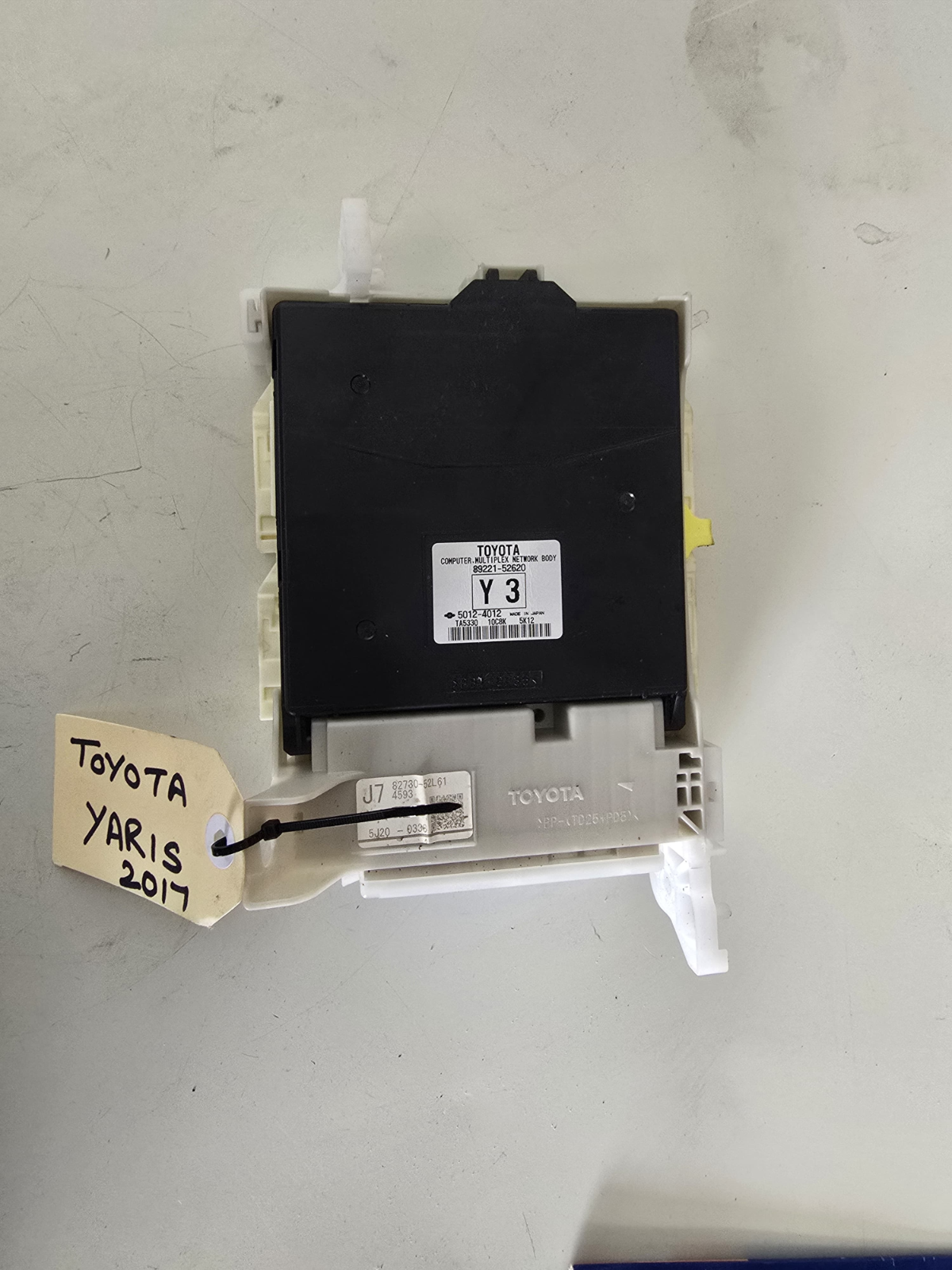 OEM TOYOTA YARIS HATCH 2011-2017 MULTIPLEX BODY NETWORK ECU COMPUTER 89221-52621| Melbourne and Sydney