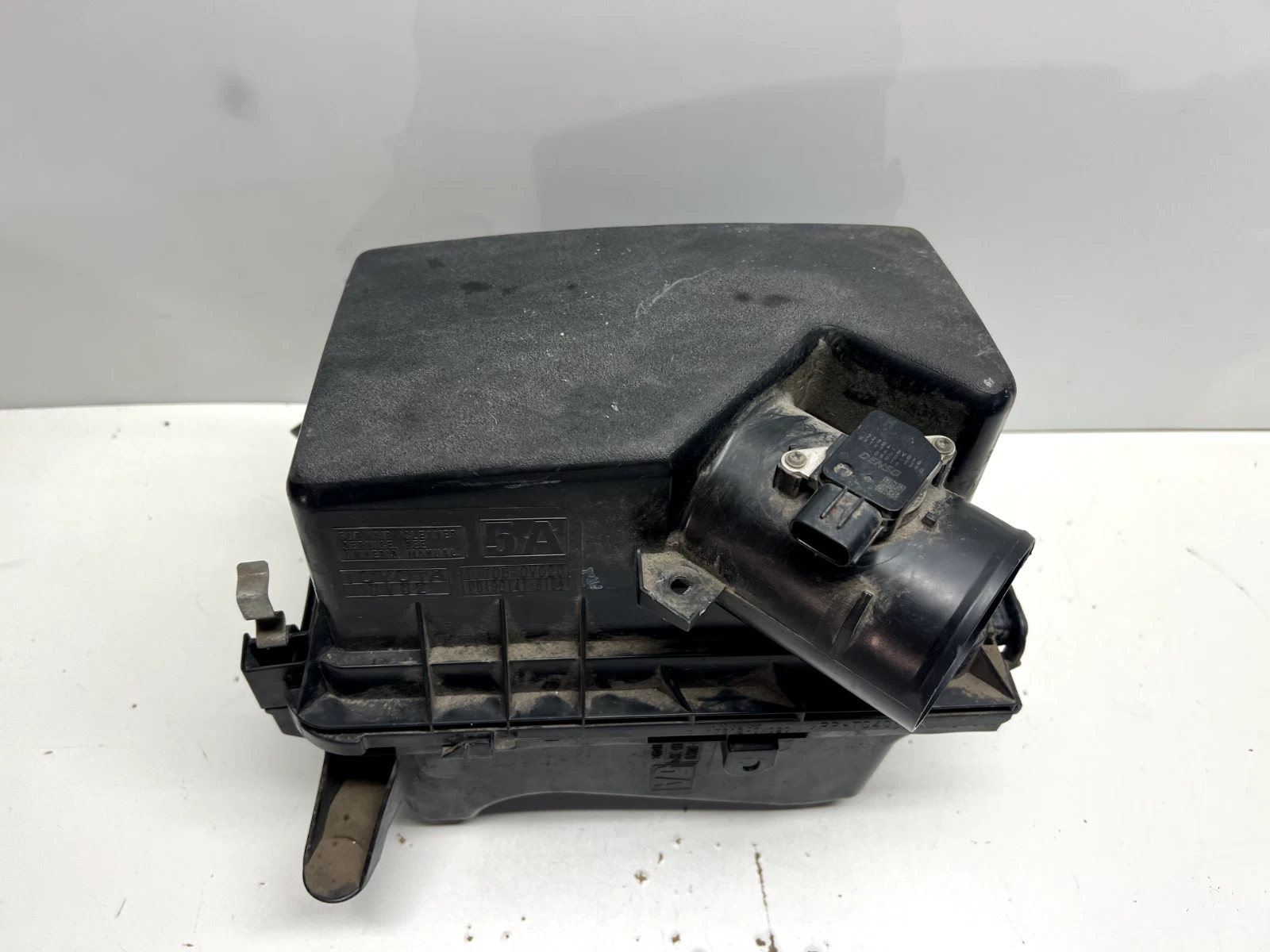 Used OEM MAF Sensor & Intake Cleaner Box – Toyota Camry 2012–2017 2.5L (22204‑0V010)| Melbourne and Sydney