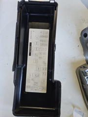 TOYOTA CAMRY/AURION CONSOLE GCV40R,FUSE BOX RELAY, 2006-12| Melbourne and Sydney