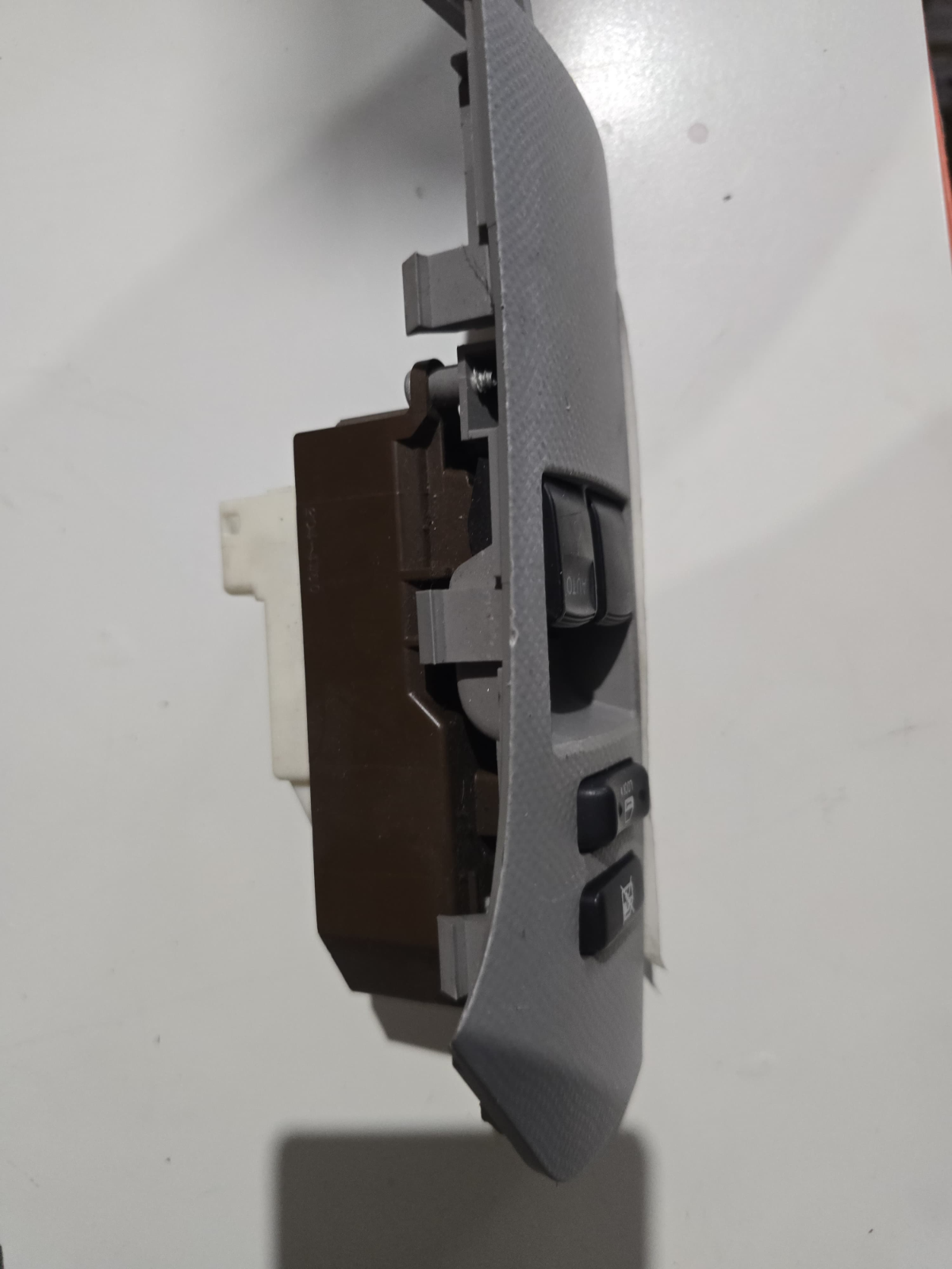 OEM TOYOTA YARIS 2DR HATCH DRIVER FRONT DOOR SWITCH| Melbourne and Sydney