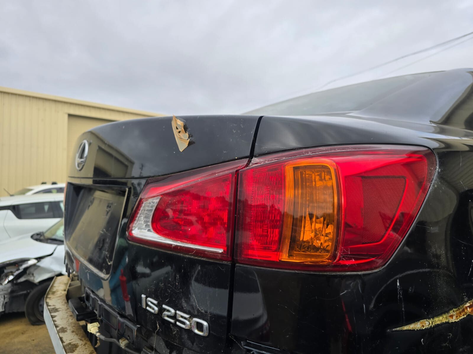 USED OEM LEXUS IS250/ IS250C,GSE20R OVERHEAD CONSOLE SUNROOF SWITCH DOME LIGHT| Melbourne and Sydney