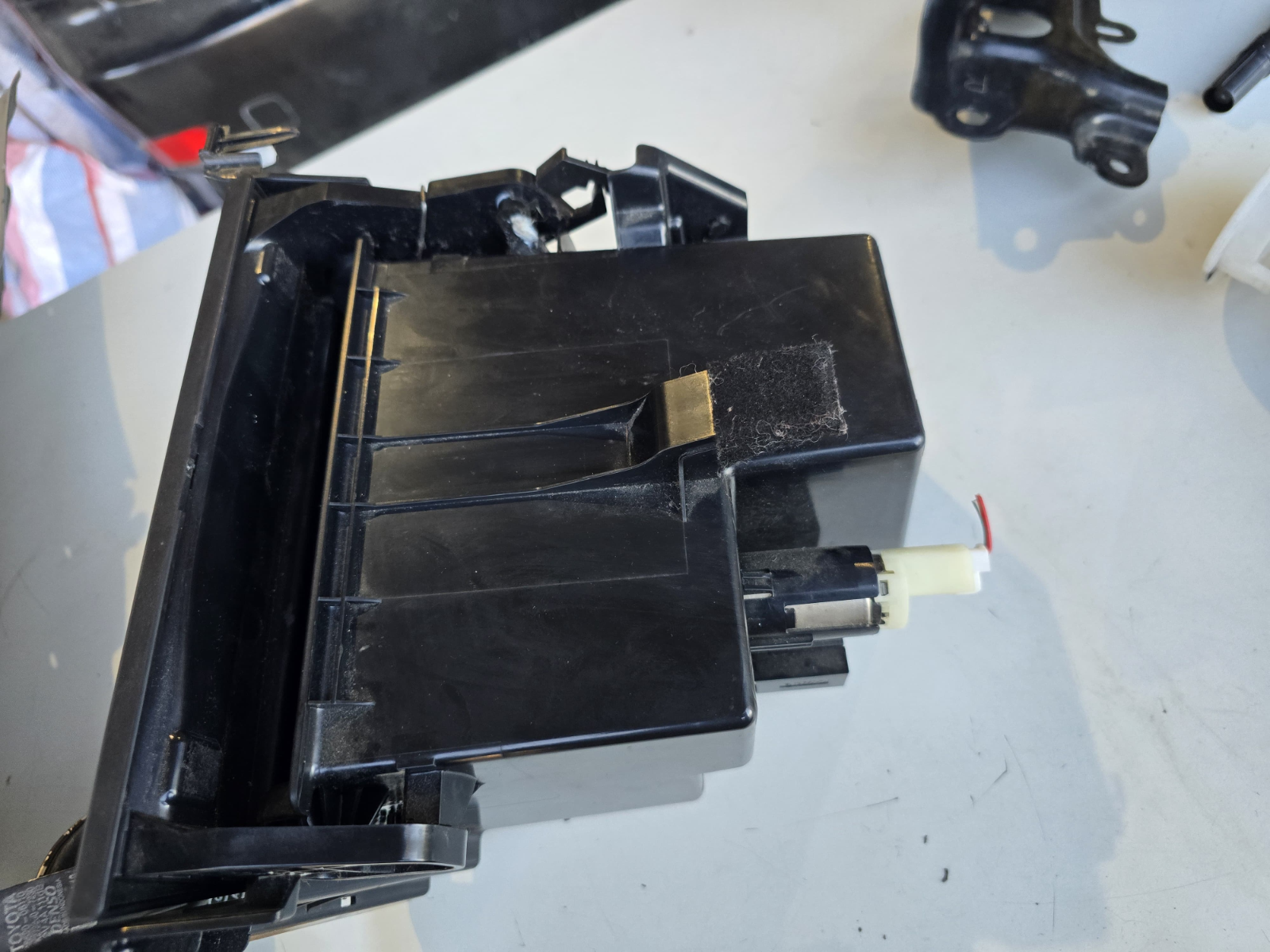 2012-2014 Toyota Camry OEM 58804-06410 Upper Front Console Panel Sub Assembly| Melbourne and Sydney
