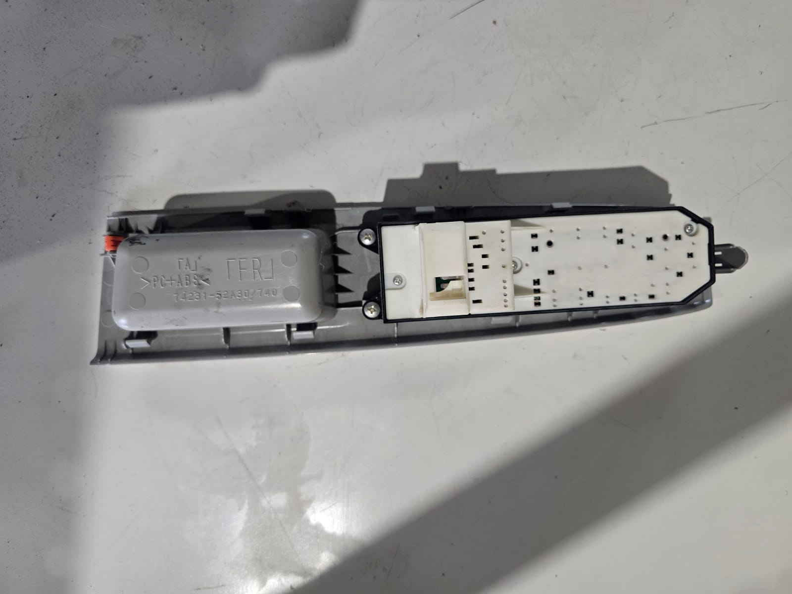 OEM TOYOTA YARIS 4D SEDAN SILVER WINDOW SWITCH BEZEL TRIM| Melbourne and Sydney