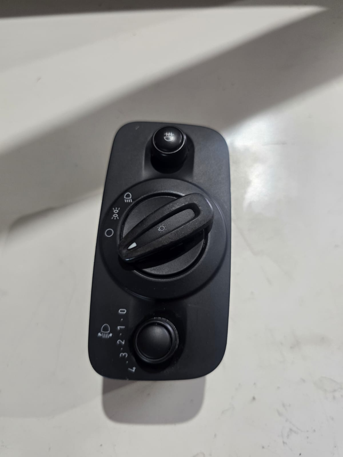 Oem Ford Focus Headlight Switch| Melbourne and Sydney