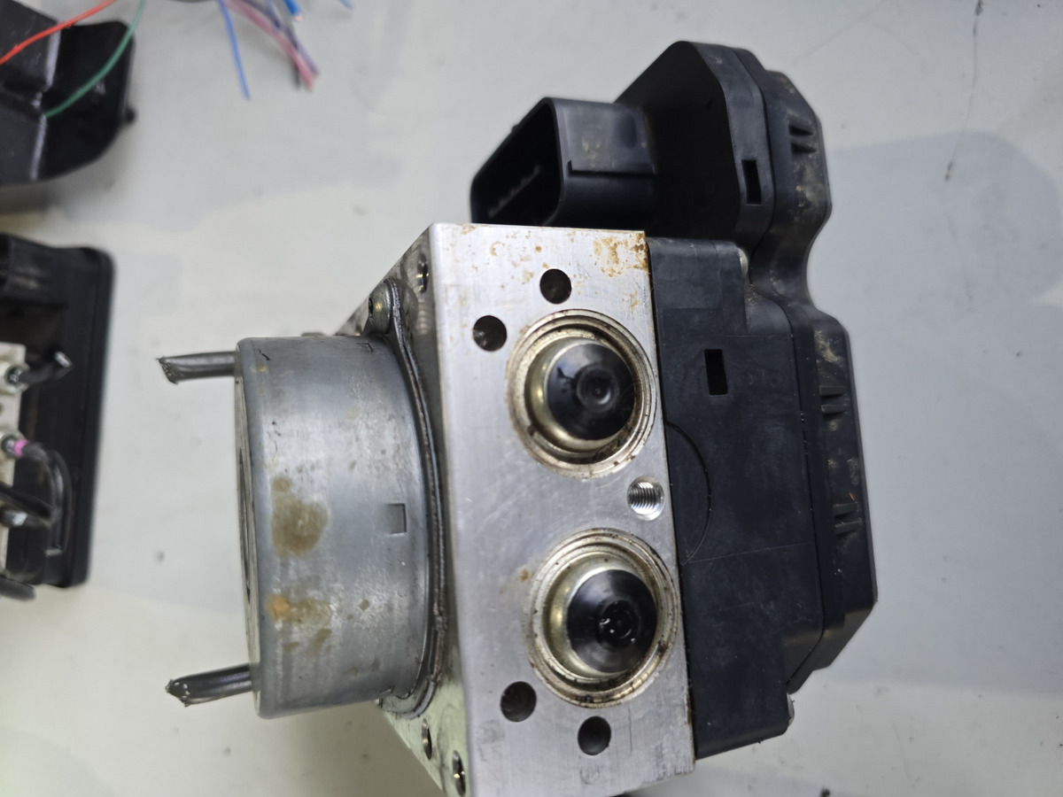 TOYOTA COROLLA ABS PUMP/MODULE ZRE172R, SEDAN, 12/13-06/19 13 14 15 16 17 18| Melbourne and Sydney
