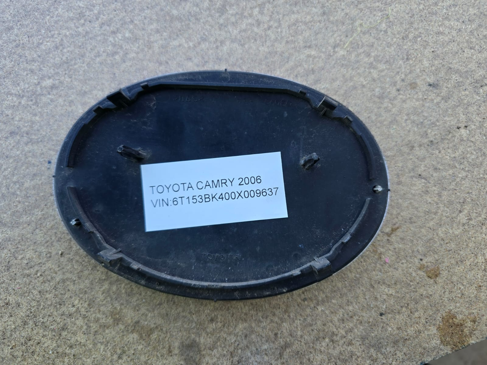 TOYOTA CAMRY/AURION 2006-2011 OEM EMBLEM\ORNAMENT| Melbourne and Sydney