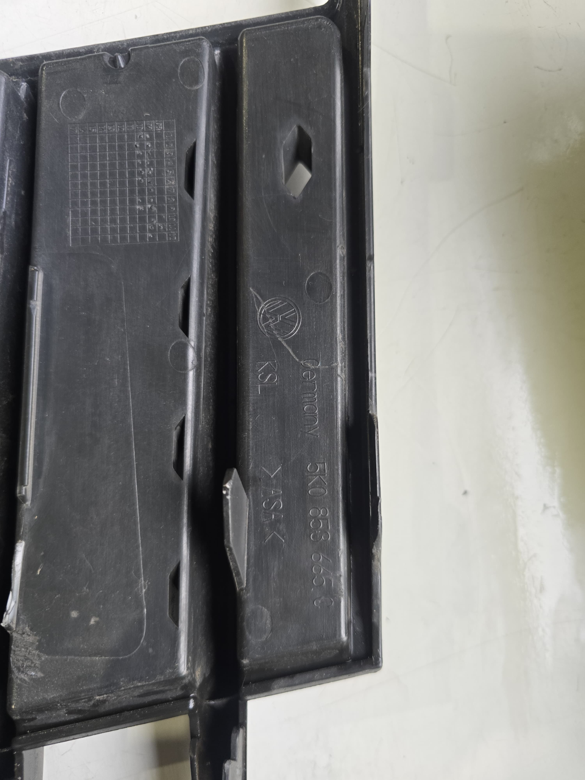 OEM VW GOLF MK VI 2008-2013 Left Lower Bumper Grille 5K0-853-665C| Melbourne and Sydney