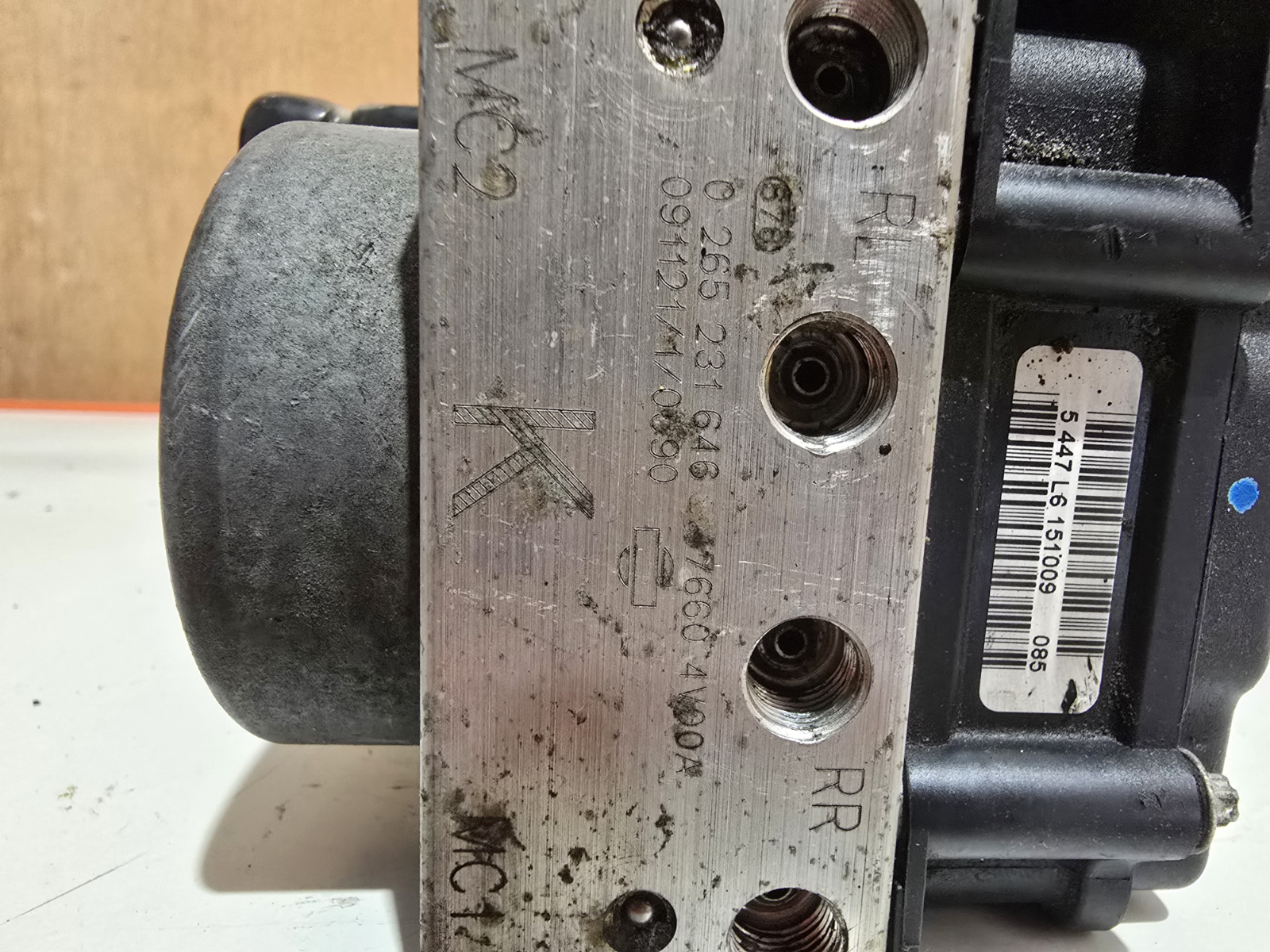 OEM Mazda 3 1.6 - 2.0 ABS (Pump & ECU/Module) 06.2109-0990.3, 6N61-2C405-GA| Melbourne and Sydney