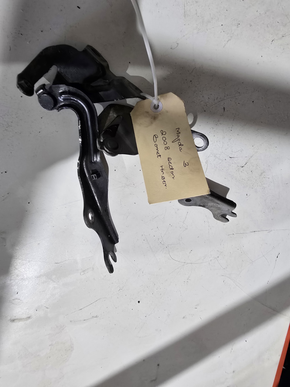 USED OEM MAZDA 3 2008 SEDAN LEFT BONNET HINGE| Melbourne and Sydney